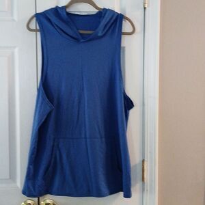 We1Fit  blue sleeveless hooded workout shirt  kangaroo pocket Sz XL NWOT